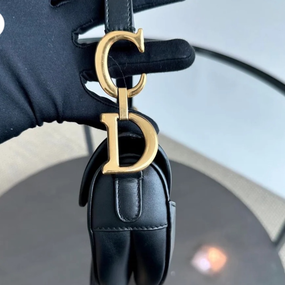 Christian Dior Saddle Smooth Calfskin Black GHW Shoulder Bag (Mini) - Picture 2 of 9